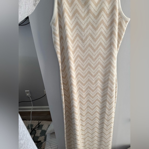 VTG NewPort News Maxi Dress Rayon Striped Gold Cream Beige Pattern Size M L Soft - Picture 4 of 10